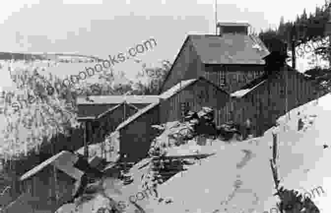 Historic Mining Town In The Clark Fork Valley Clark S Fork Valley (Images Of America)