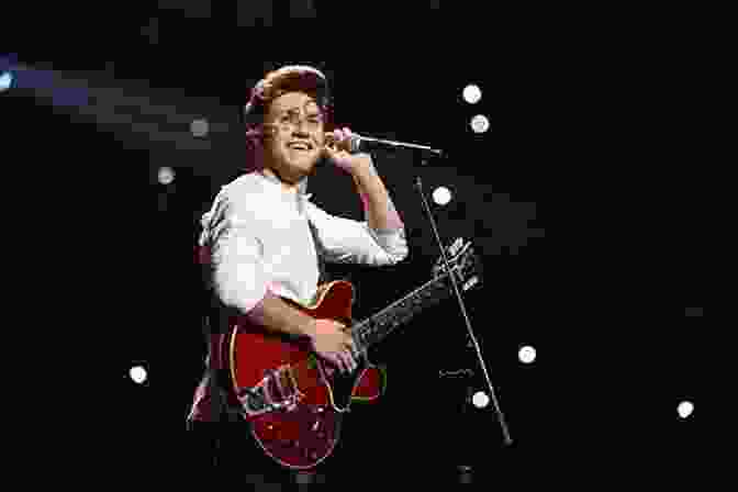 Niall Horan Performing Solo On Stage 101 + 50 Fantastic Niall Horan Facts (101 Fantastic One Direction Facts 3)